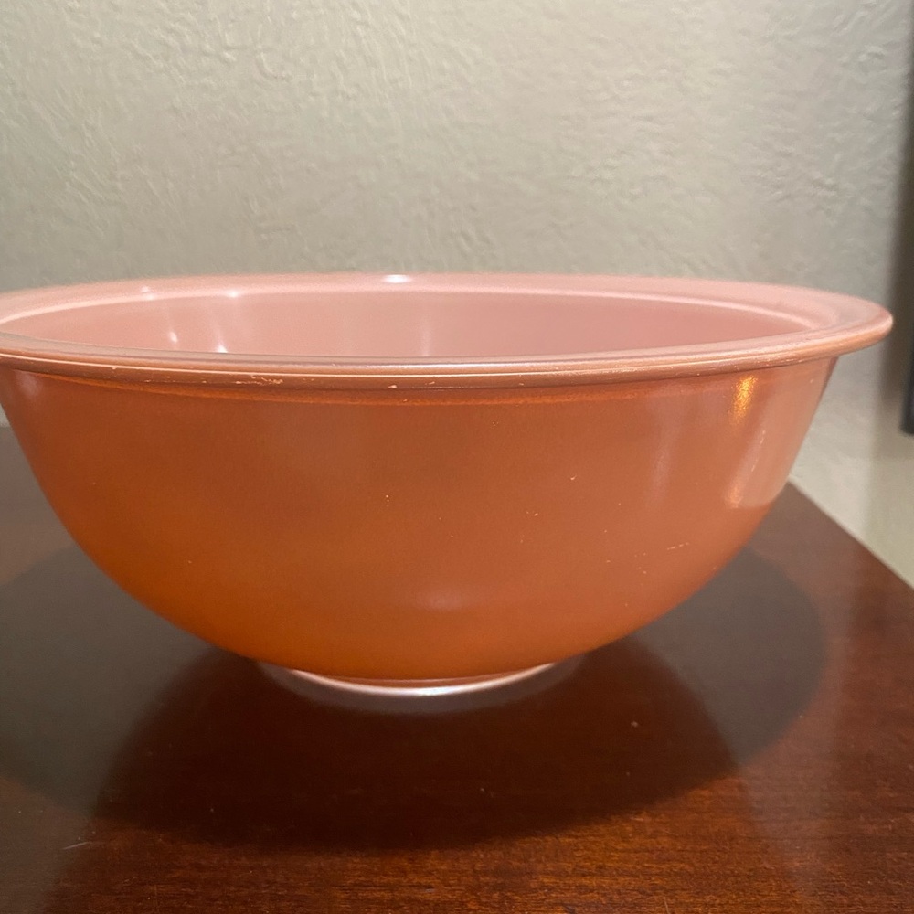 Vintage, Pyrex Nesting Bowl, From the Autumn Rainbow Series, 2.5 Liter, #325
